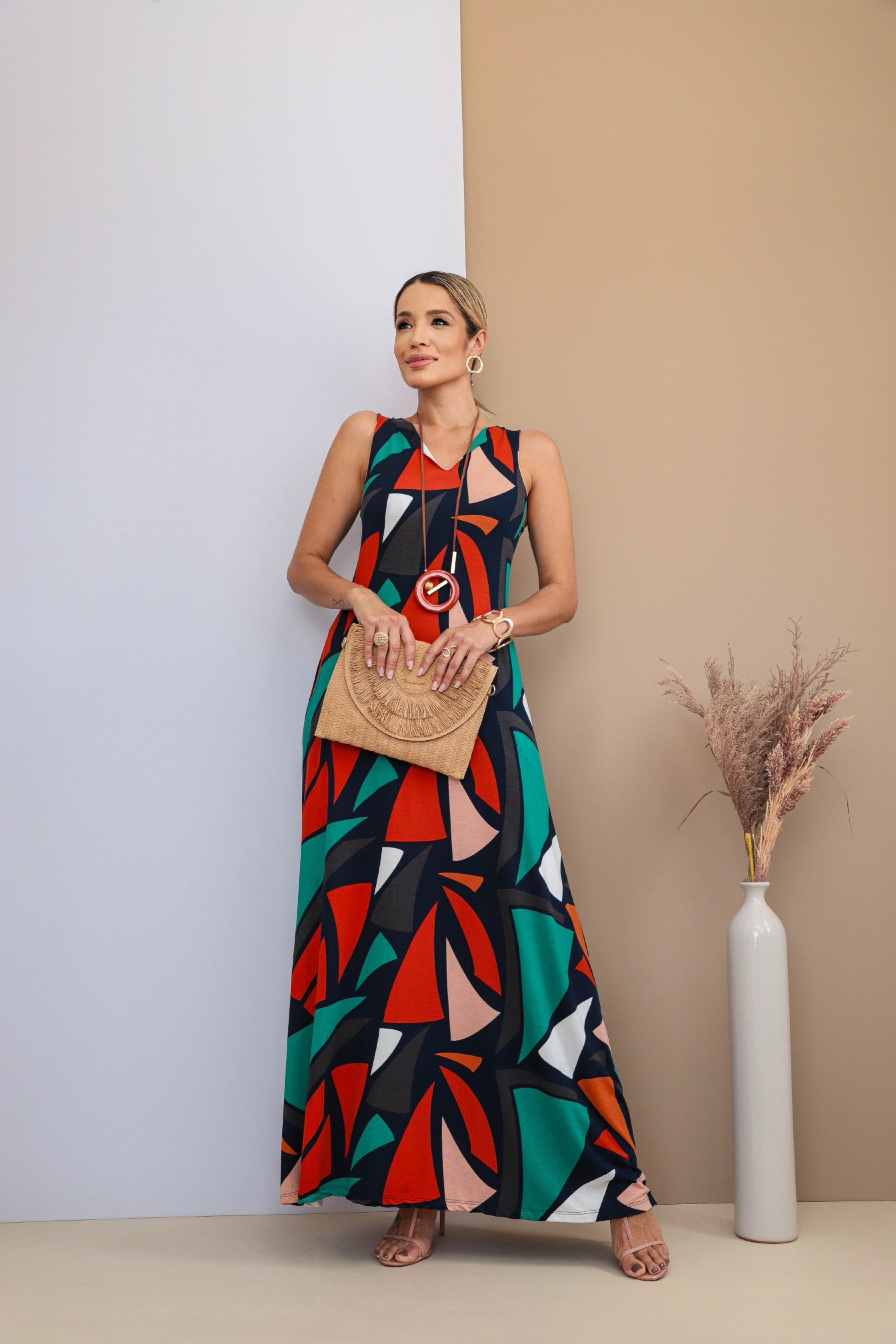 Vestido longo regata com gola em V Emília