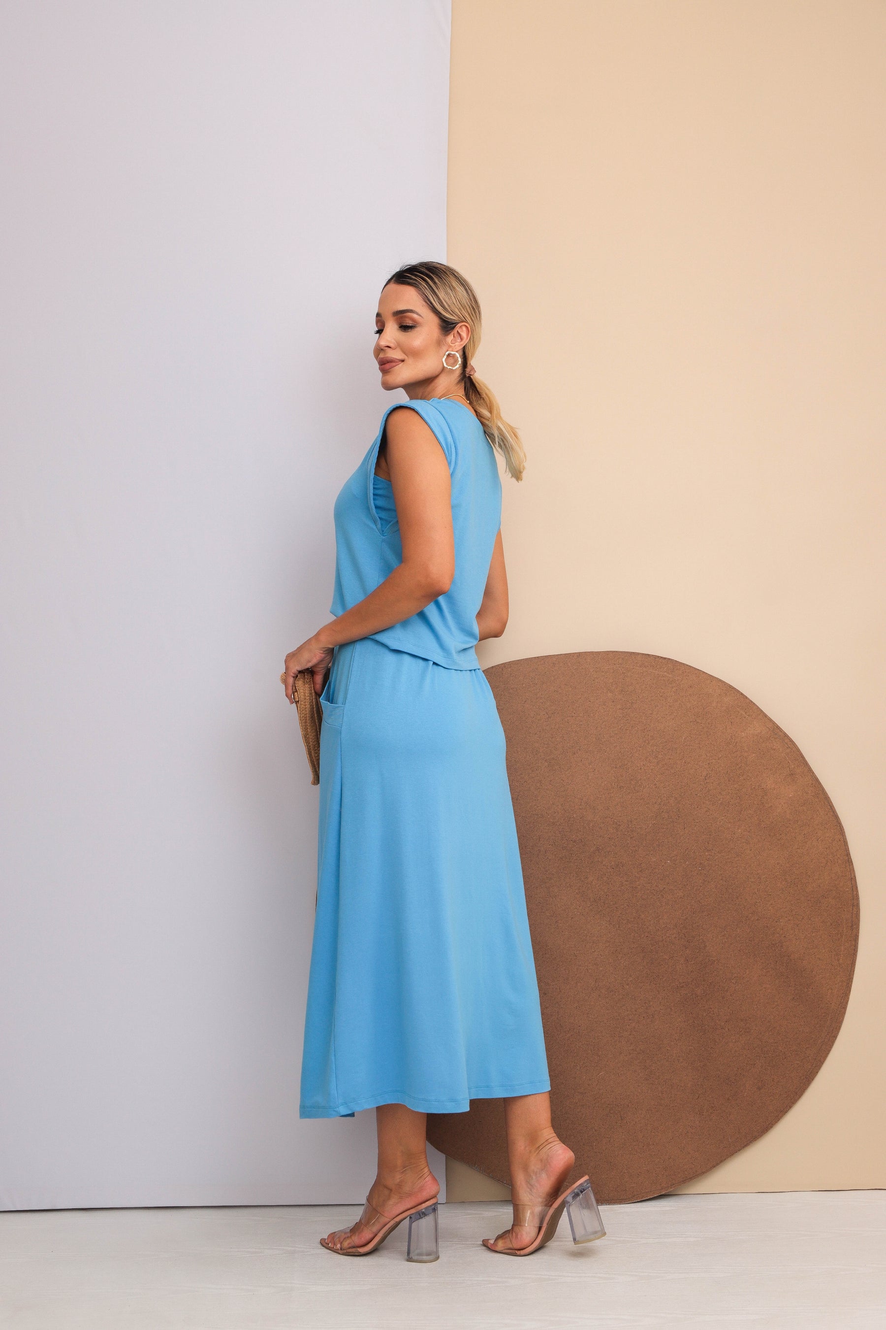 Conjunto de saia maxi midi com blusa de manga japonesa e decote em V Helena