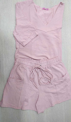 Conjunto de short com blusa manga 3/4 e gola redonda Amare