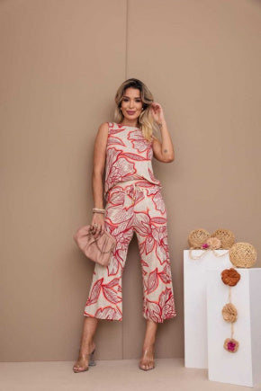 Conjunto pantacourt com regata de gola redonda Grace