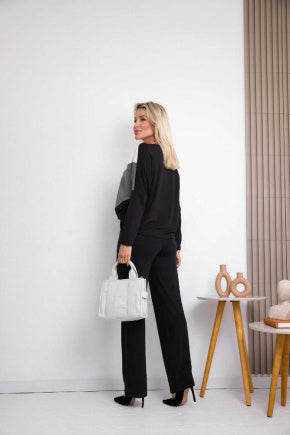 Conjunto de calça reta com blusa de manga longa e decote V Maria Flor