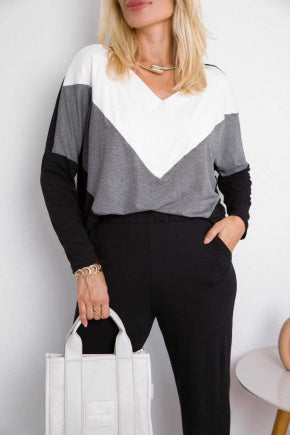 Conjunto de calça reta com blusa de manga longa e decote V Maria Flor