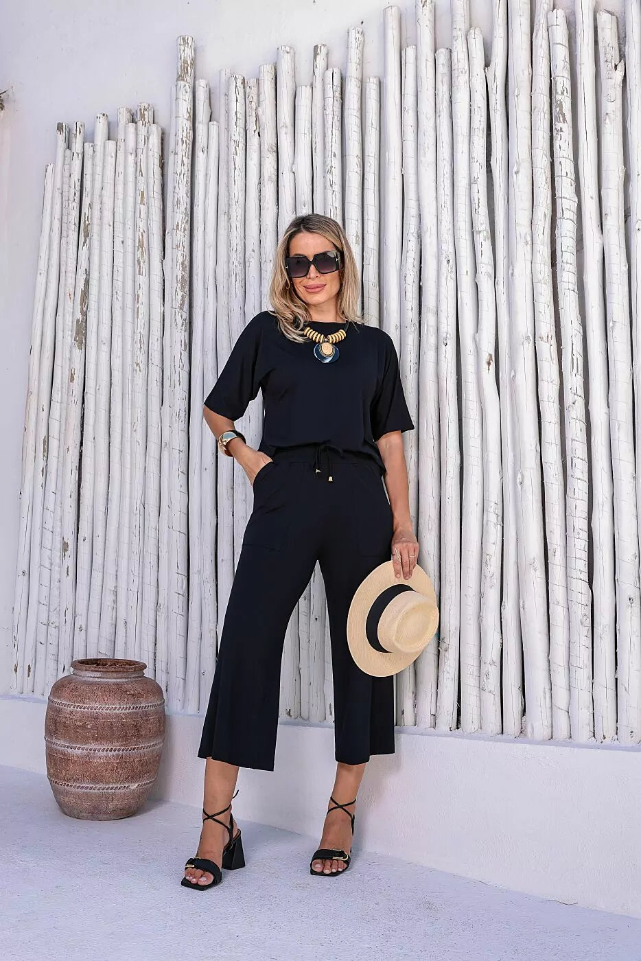 Conjunto pantacourt manga curta e gola careca Grace