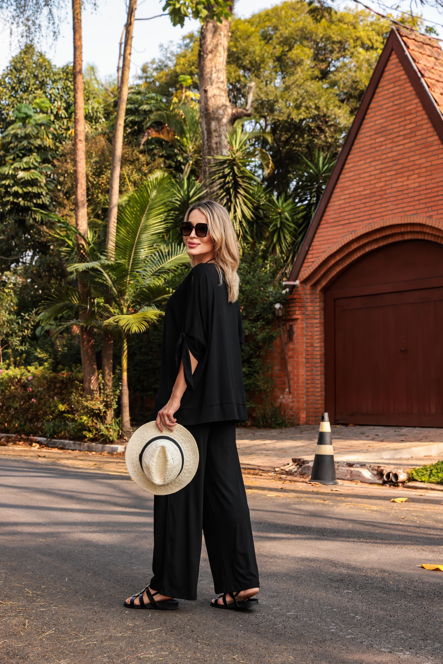 Conjunto de calça pantalona e blusa manga 3/4 com decote V Luna