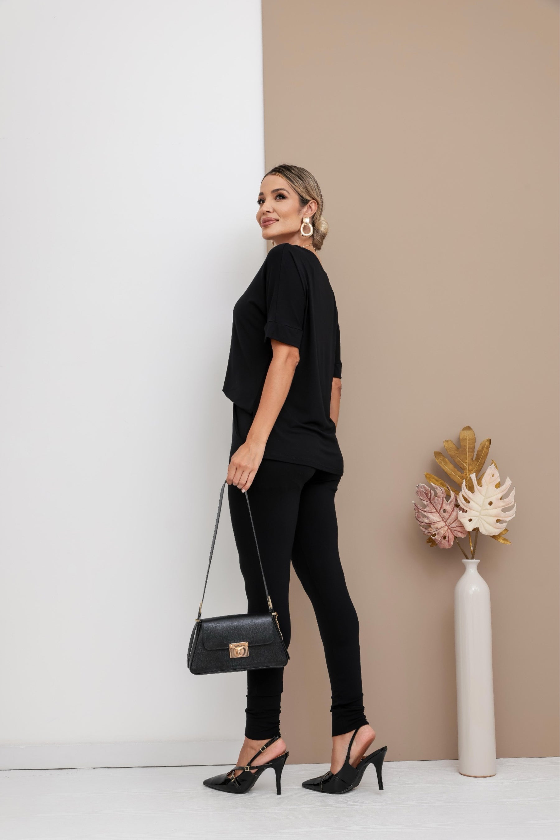 Conjunto de calça skinny com blusa de manga curta e gola careca Athena