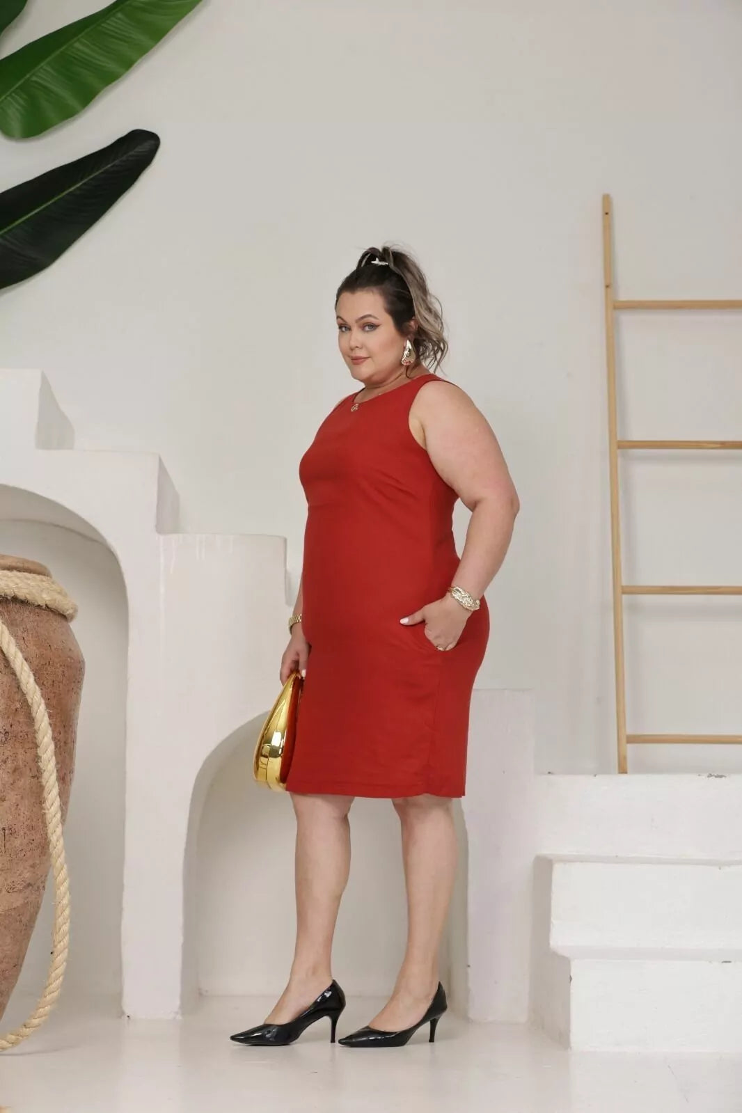 Vestido de linho midi regata com gola redonda Pérola