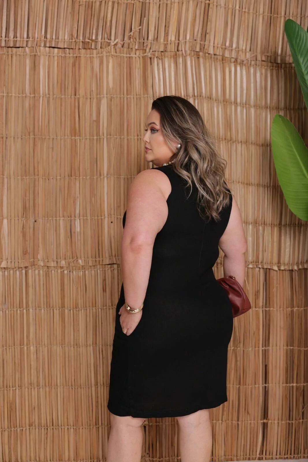 Vestido de linho midi regata com gola redonda Pérola