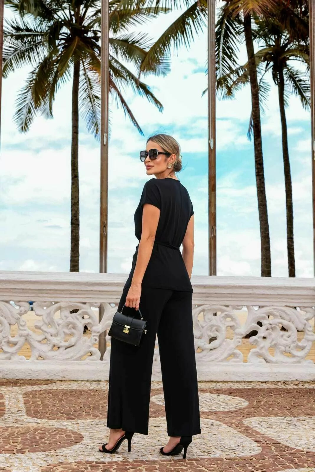 Conjunto de calça calça com blusa transpassada regata Glória