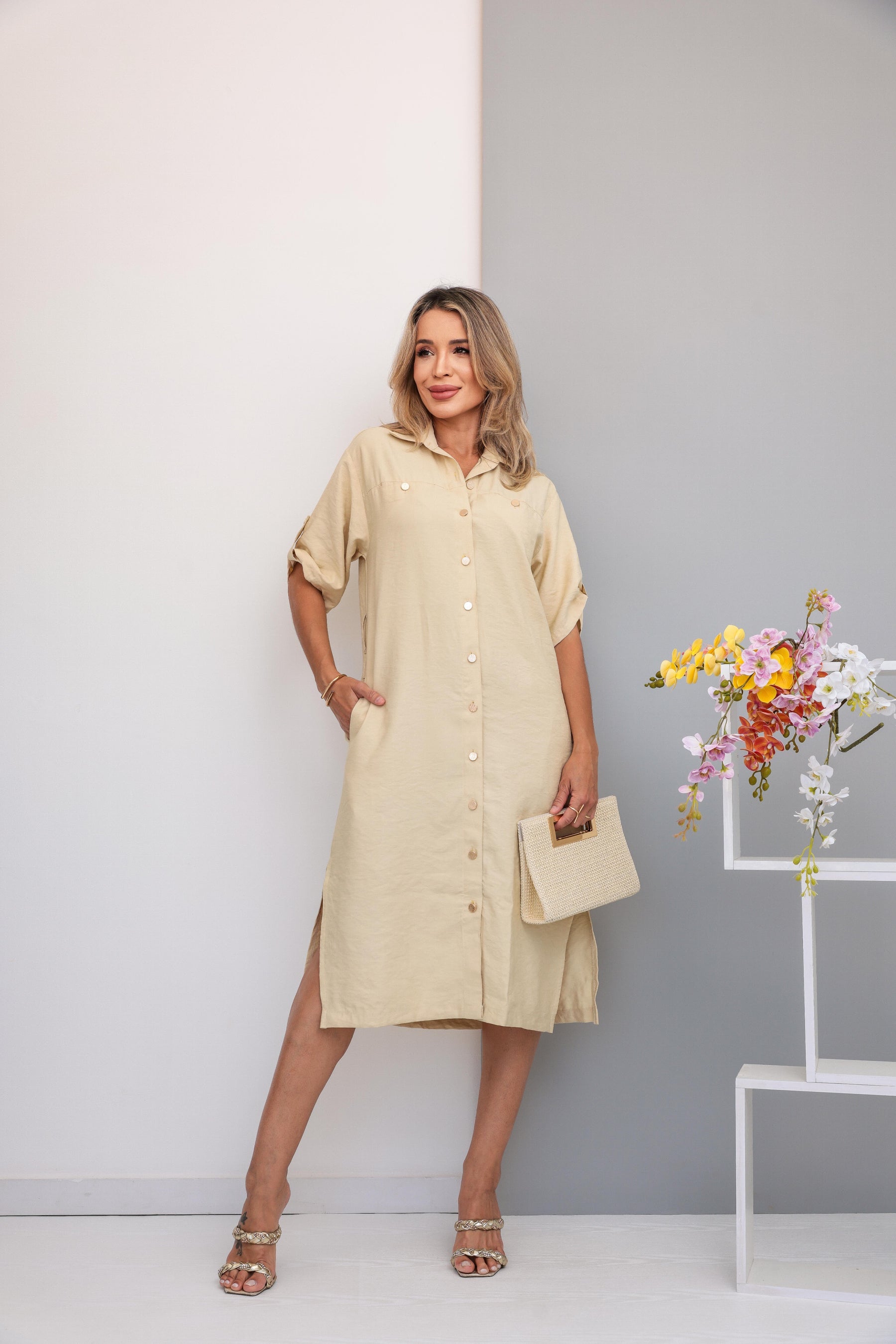 Vestido midi com fechamento em botões Isabel