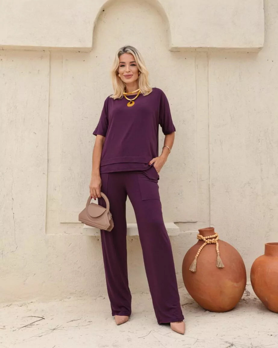 Conjunto de calça reta com blusa manga curta e gola canoa Vanessa