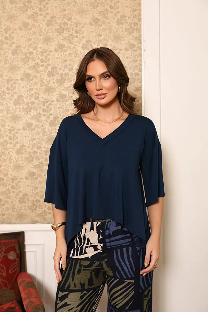 Conjunto de calça reta com blusa de manga curta e gola V Fleur