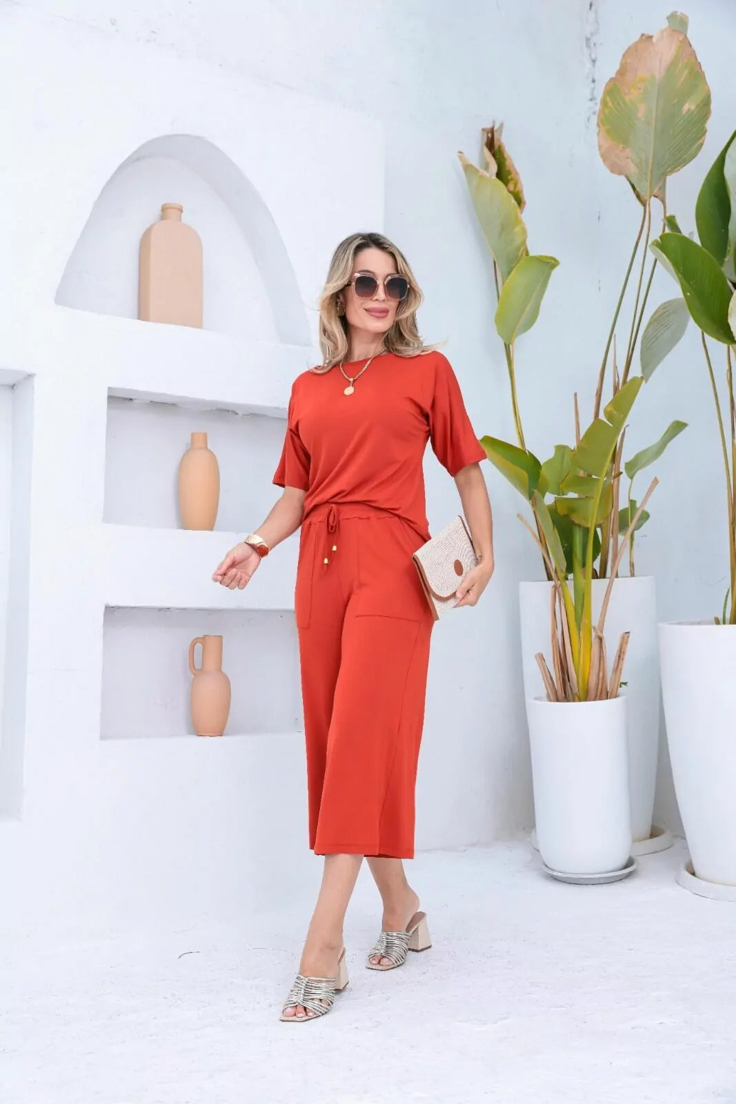 Conjunto pantacourt manga curta e gola careca Grace