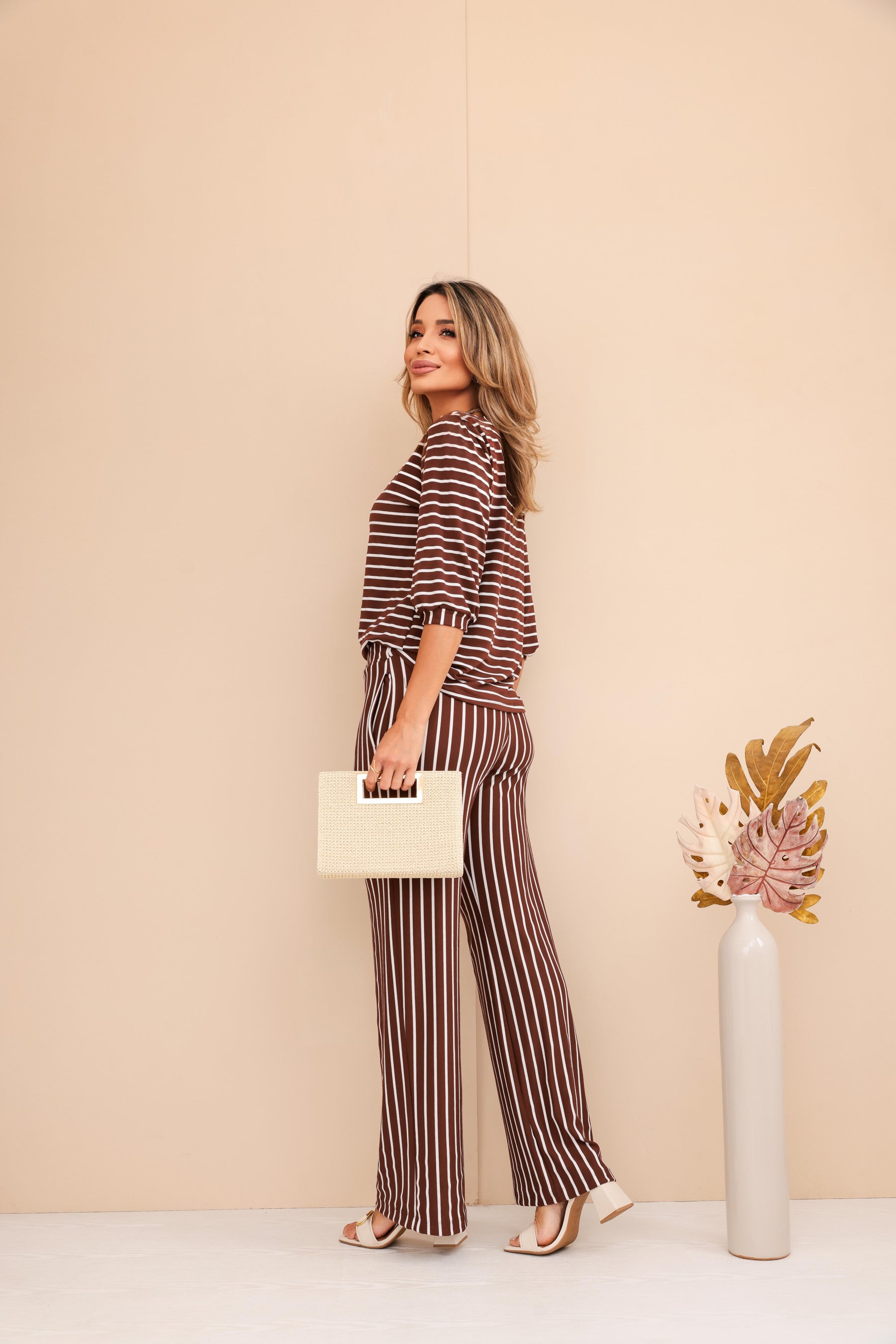 Conjunto de calça pantalona com blusa manga 3/4 Leia