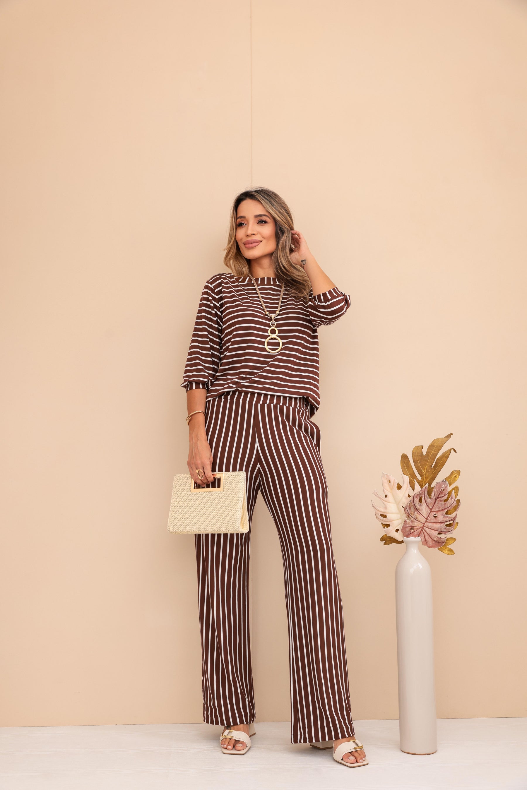 Conjunto de calça pantalona com blusa manga 3/4 Leia