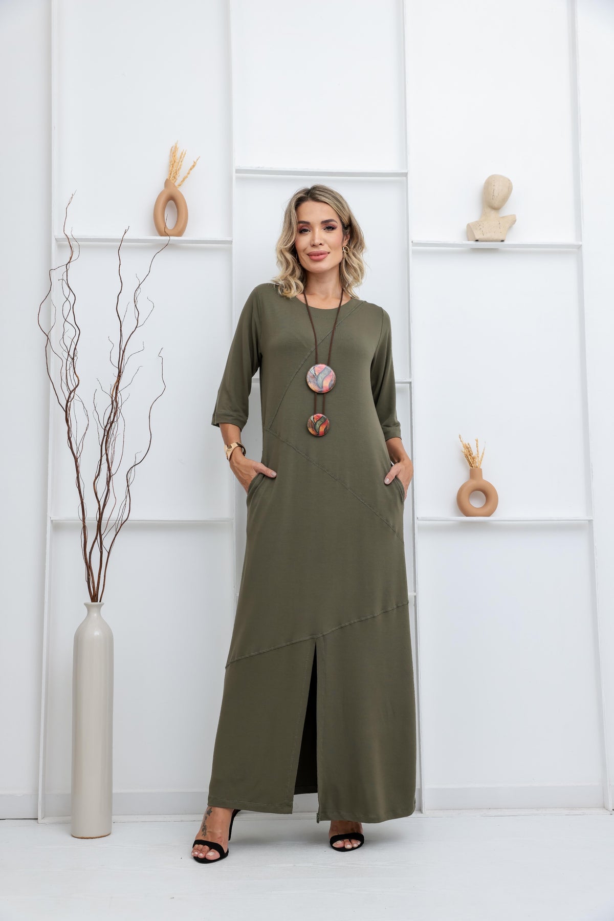 Vestido longo de manga 3/4 e decote redondo Isadora