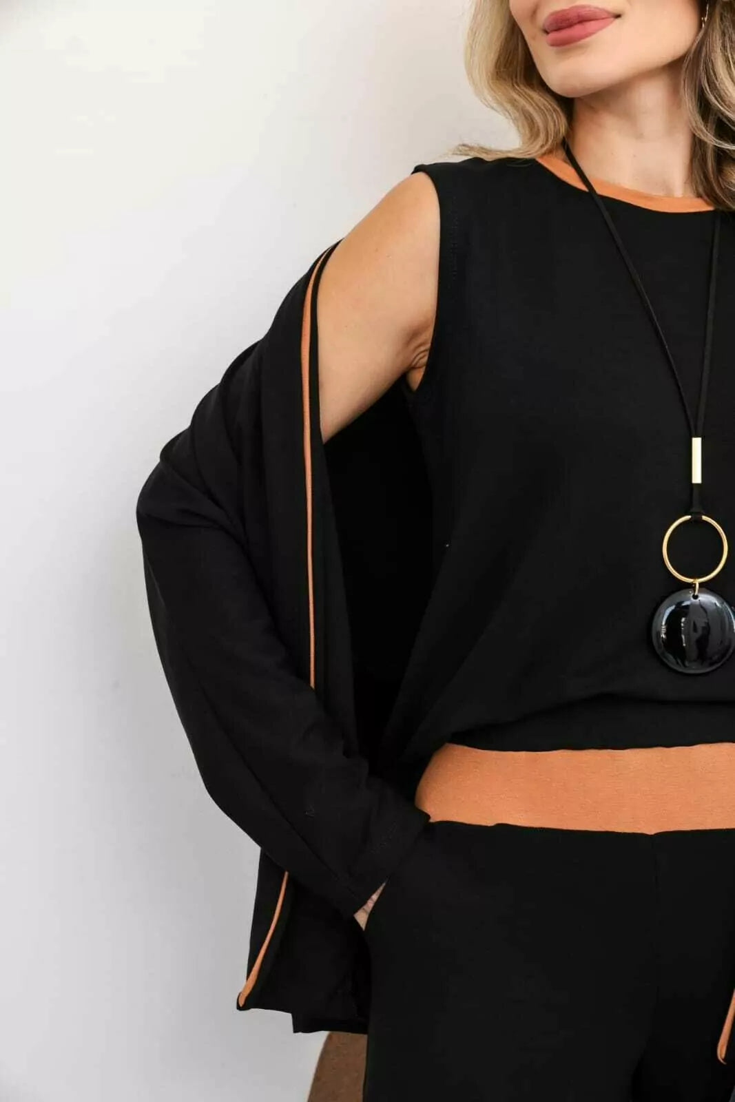 Trijunto de calça reta blusa regata e cardigã manga longa Eleonora