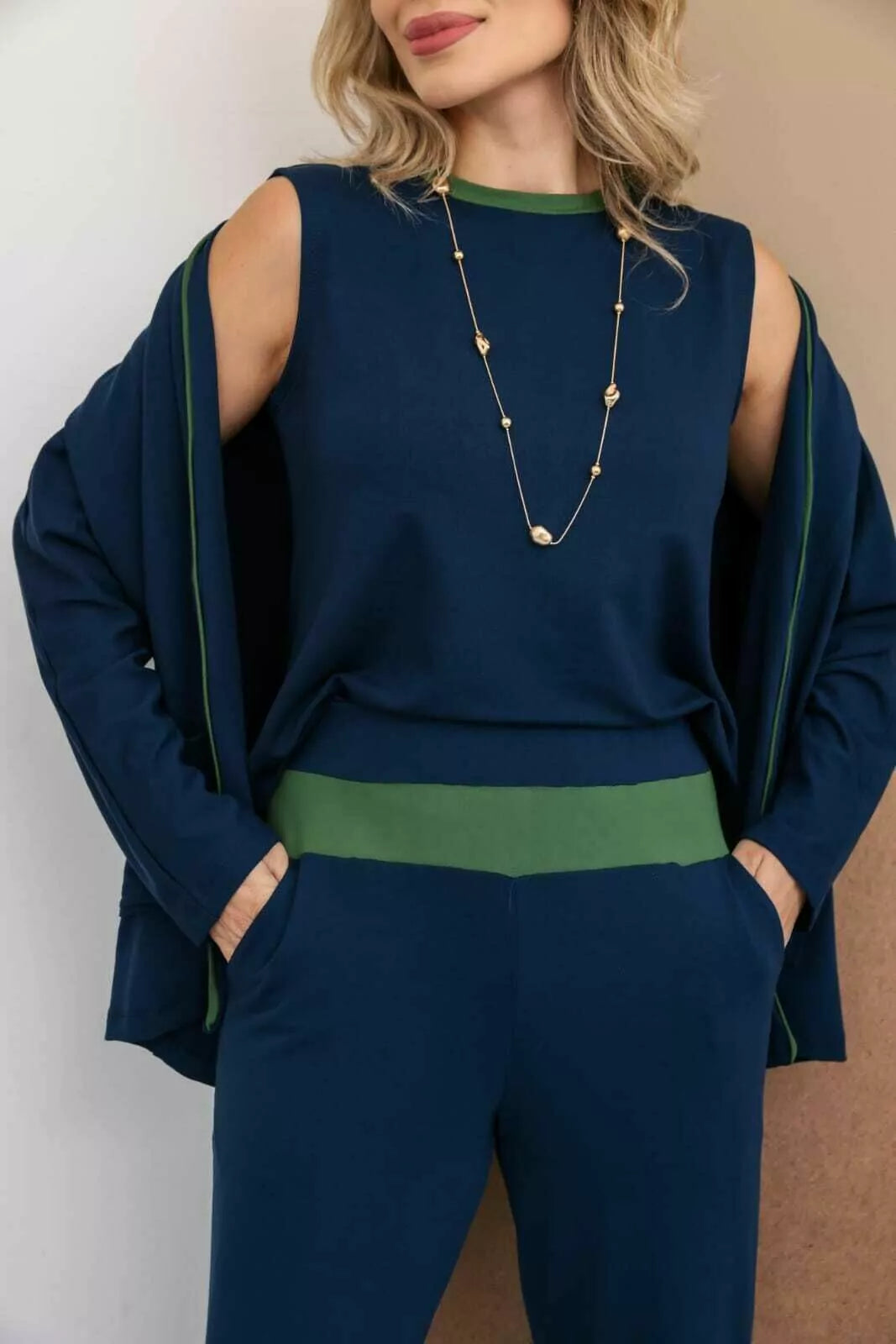 Trijunto de calça reta blusa regata e cardigã manga longa Eleonora