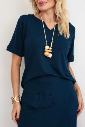 Conjunto de saia midi com blusa manga curta e gola V Esther