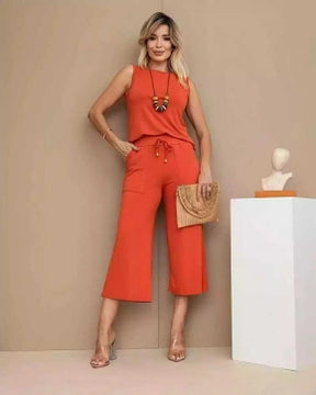 Conjunto pantacourt com regata de gola redonda Grace