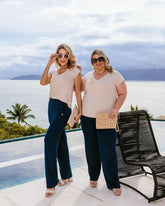 Conjunto de calça reta com blusa manga curta e decote V Carla