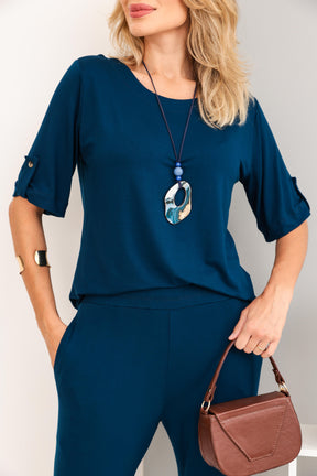Conjunto de calça reta com blusa manga curta e recorte redondo Eva