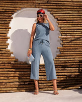 Conjunto pantacourt com regata de gola redonda Grace