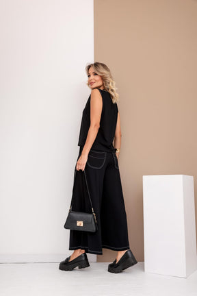 Conjunto de pantacurt com regata com gola redonda Andreia