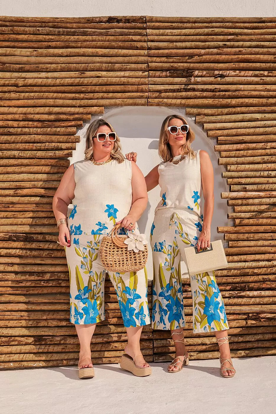 Conjunto pantacourt com regata de gola redonda Grace