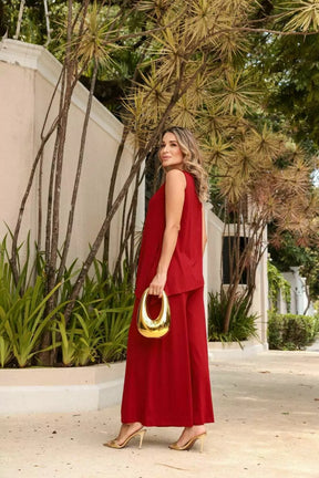 Conjunto de calça pantalona com blusa regata e gola redonda Carmen